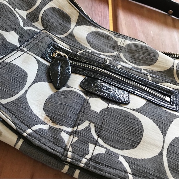 Authentic Coach shoulder bag - Picture 1 of 3